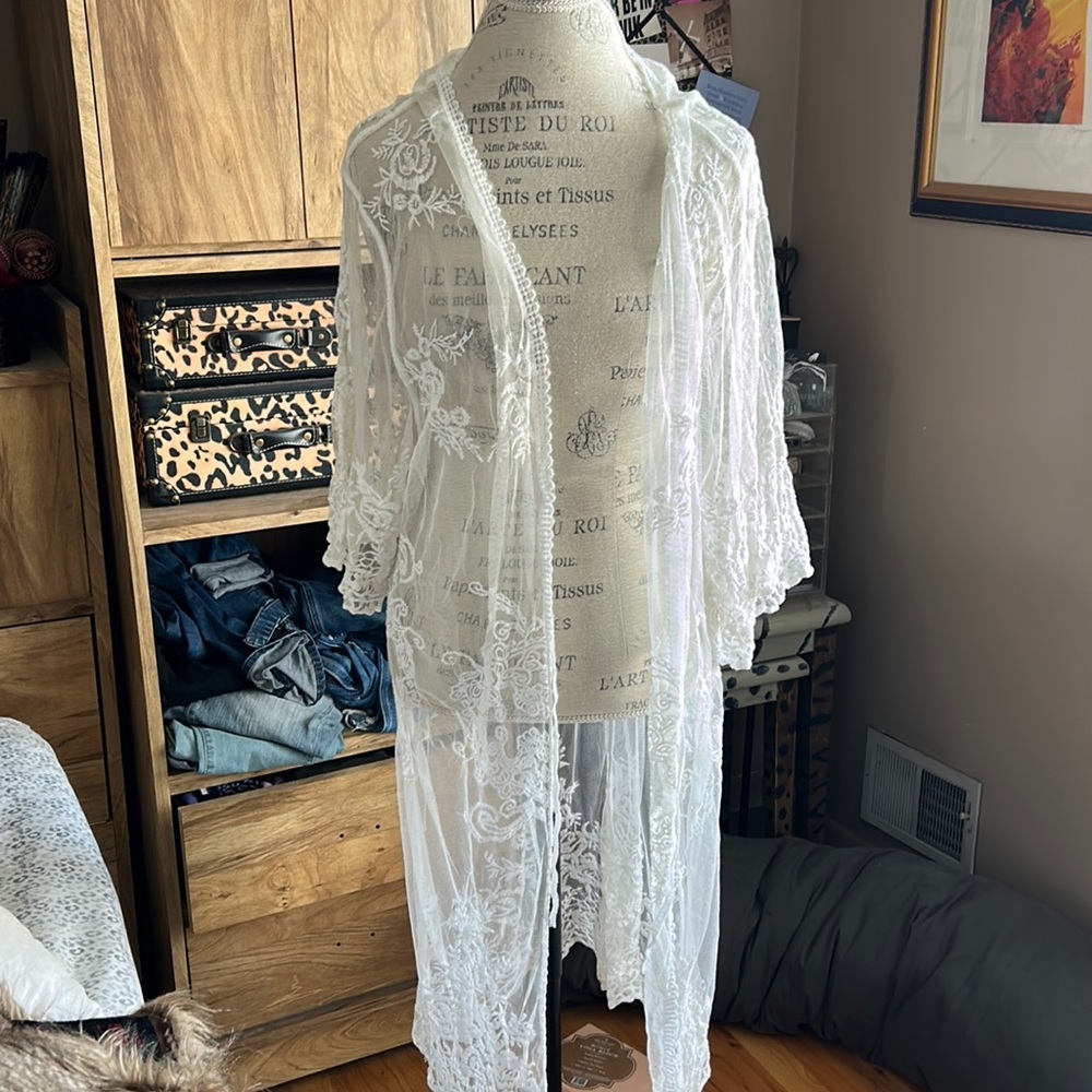 White Sheer Lace Duster / Robe - Medium